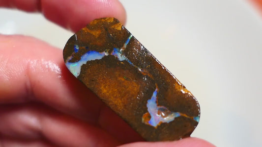 Queensland Boulder Matrix opal 61cts rough / slice Koroit bits fires 40x15x6mm BD#04