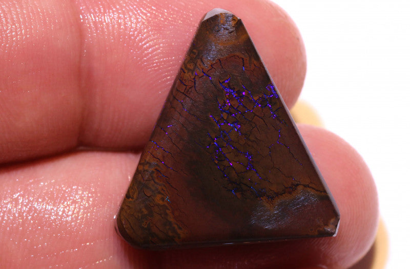 Australian Queensland Boulder Matrix opal 25cts rub / rough / preform Koroit Blue veins of fires 26x24x6mm BFA01