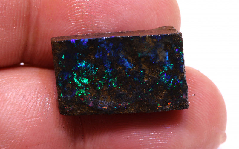 Australian Queensland Boulder opal 15cts rough / faced some Green/Blue fires Lots Potential 21x12x5mm BFA13