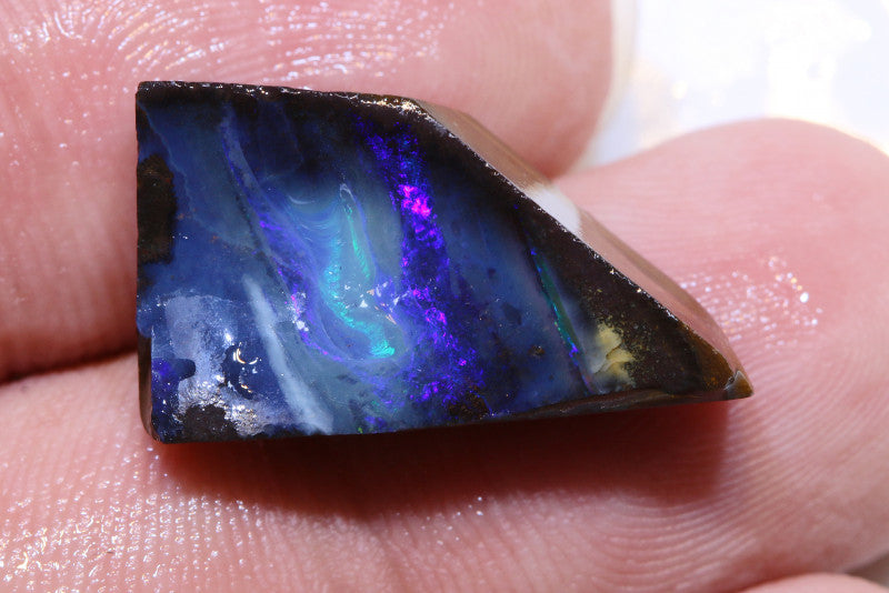 Australian Queensland Boulder opal 17.5cts rough / faced Quilpie Nice Blue fires Lots Potential 23x13x6mm BFA18