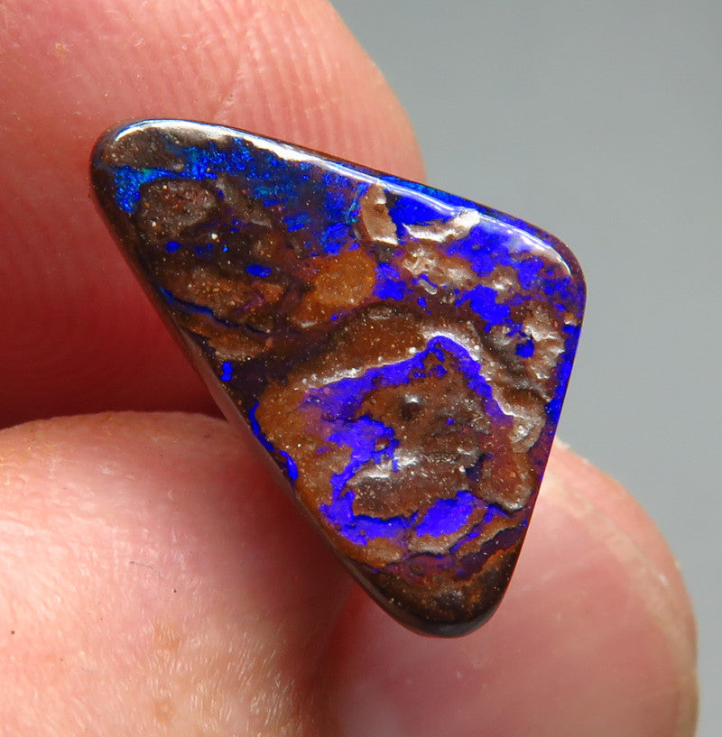 Australian Queensland Boulder opal Polished Gemstone 4.92cts From Winton some nice blue colours 16x10x4mm BFO44