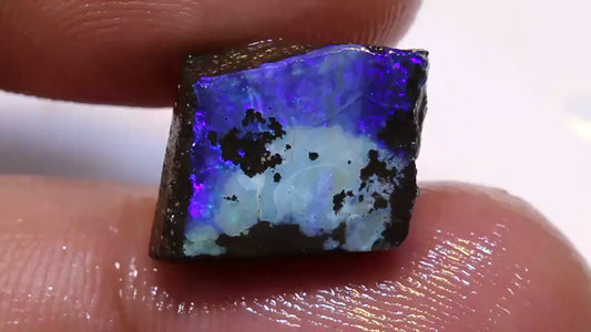 Australian Queensland Boulder opal 8.4cts rub / rough / faced Winton Blue fires 15x11x5mm BFA25