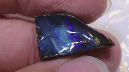 Australian Queensland Boulder opal 17.5cts rough / faced Quilpie Nice Blue fires Lots Potential 23x13x6mm BFA18