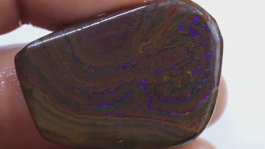 Australian Queensland Boulder Matrix opal 68cts rub / rough / preform Koroit Blue veins of fires 38x26x6mm BFA27